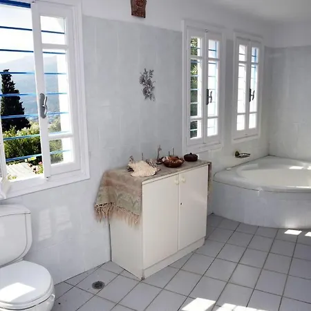 Traditional Cycladic House With View In Andros Ferienhaus *